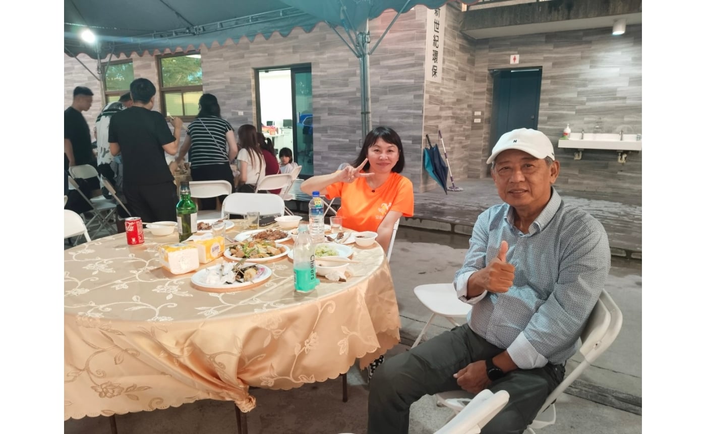 祝大家中秋節快樂，月圓人團圓