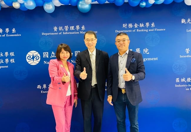2022 國立暨南國際大學傑出校友-新世紀環保董事長 吳尚謙 | NCCU NEWS